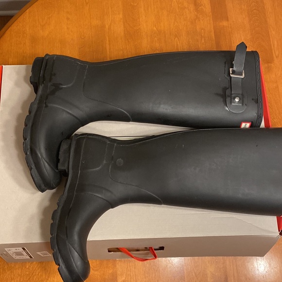 Hunter Rain Boots (Black) - Picture 2 of 6